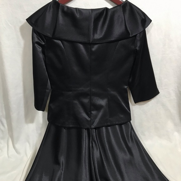 Eliza J Vintage Design Formal Gown - Picture 5 of 8